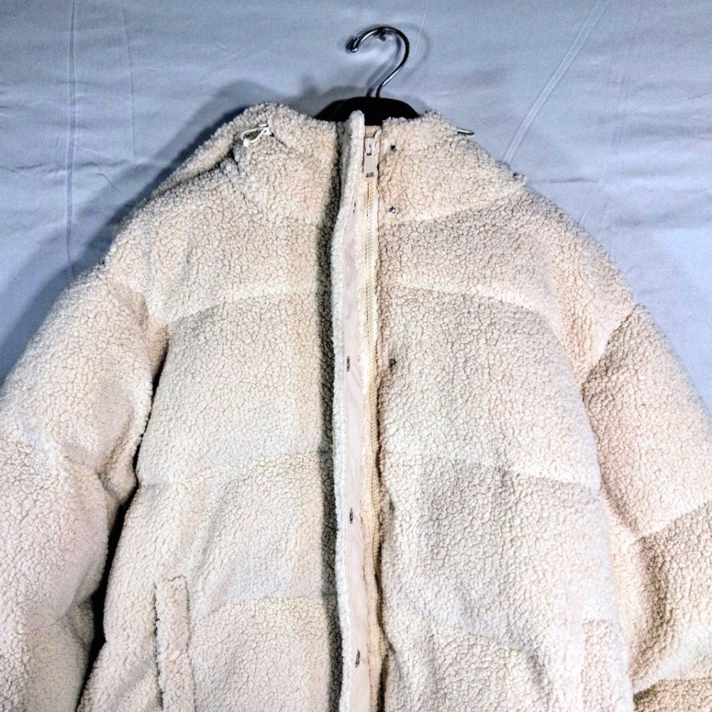 Good American NWT Women's Size 8 Faux Shearling Sherpa Heavy Puffer Coat